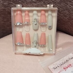 Elegant Press-On Nails with Rhinestones